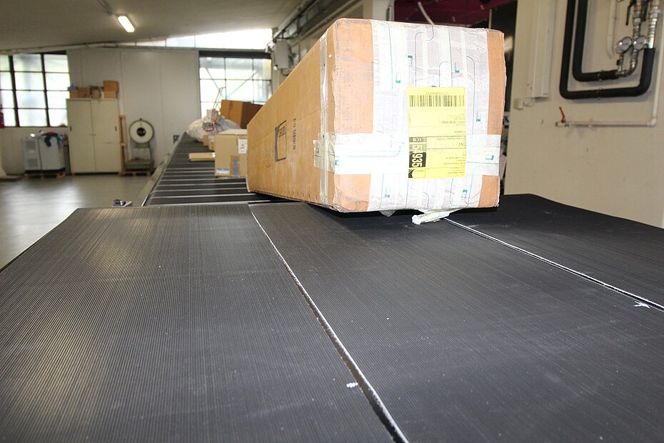 GENI-Line: the linear cross-belt solution for mid-sized warehouses